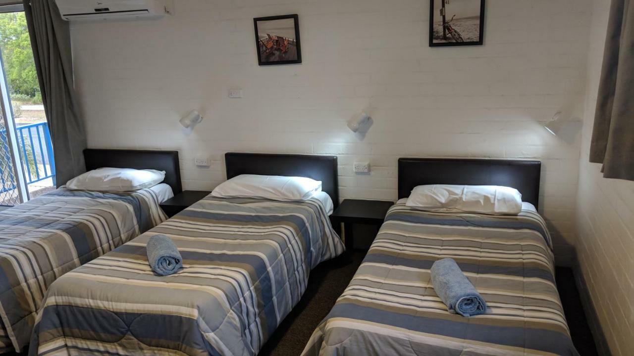 Manning Point Harrington Village Motel מראה חיצוני תמונה