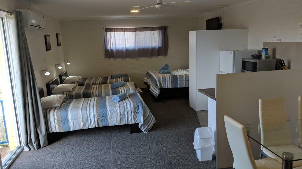 Manning Point Harrington Village Motel מראה חיצוני תמונה